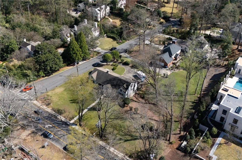 250 W Paces Ferry Road Nw, Atlanta, Georgia 30305, 4 Bedrooms Bedrooms, 0 ,3 BathroomsBathrooms,Land,For Sale,250 W Paces Ferry Road Nw,7755240