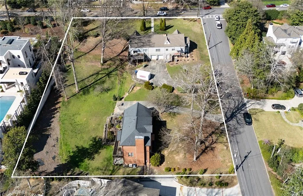 250 W Paces Ferry Road Nw, Atlanta, Georgia 30305, 4 Bedrooms Bedrooms, 0 ,3 BathroomsBathrooms,Land,For Sale,250 W Paces Ferry Road Nw,7755240