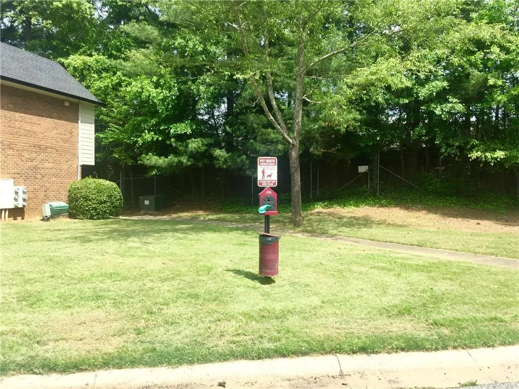 270 Winding River Drive Unit D, Sandy Springs, Georgia 30350, 2 Bedrooms Bedrooms, ,2 BathroomsBathrooms,Residential,Sold,270 Winding River Drive Unit D,6538069