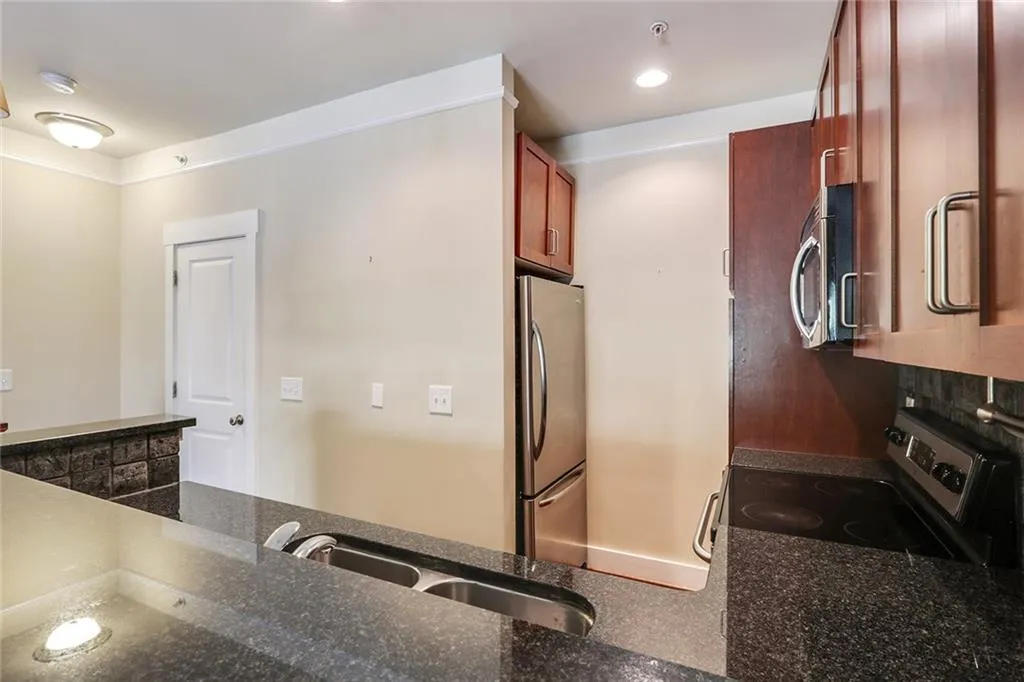 216 Semel Drive Unit 356, Atlanta, Georgia 30309, 2 Bedrooms Bedrooms, ,2 BathroomsBathrooms,Residential,Sold,216 Semel Drive Unit 356,6005264