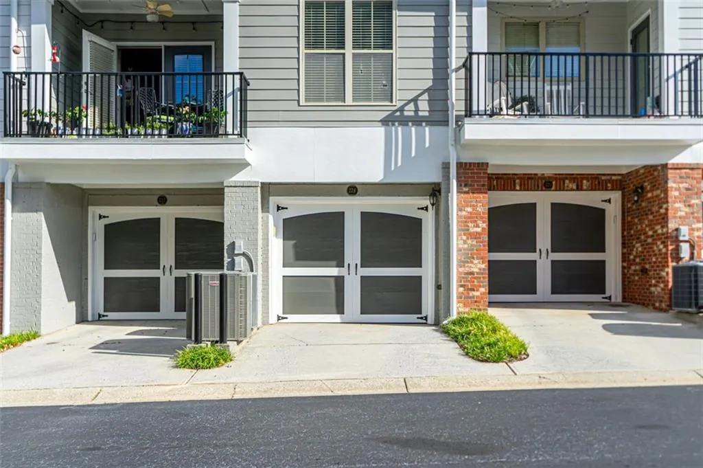 224 Le Gran View, Atlanta, Georgia 30328, 3 Bedrooms Bedrooms, ,2 BathroomsBathrooms,Residential,Sold,224 Le Gran View,6945803