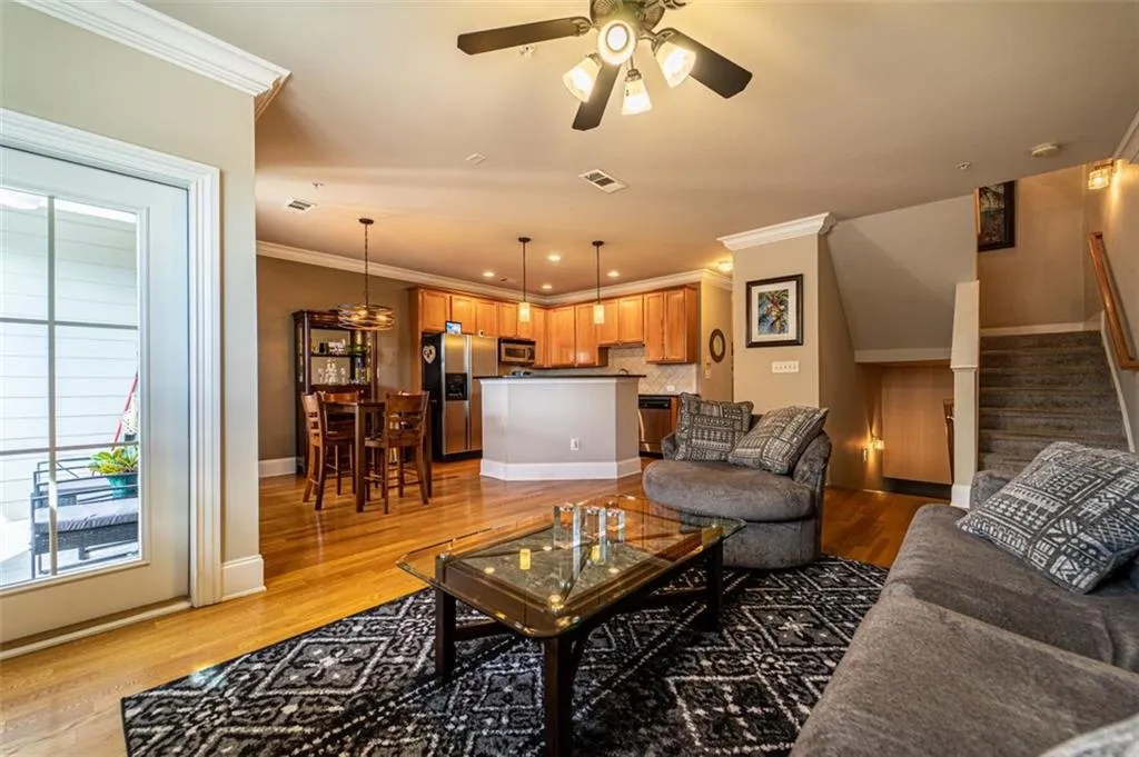 224 Le Gran View, Atlanta, Georgia 30328, 3 Bedrooms Bedrooms, ,2 BathroomsBathrooms,Residential,Sold,224 Le Gran View,6945803
