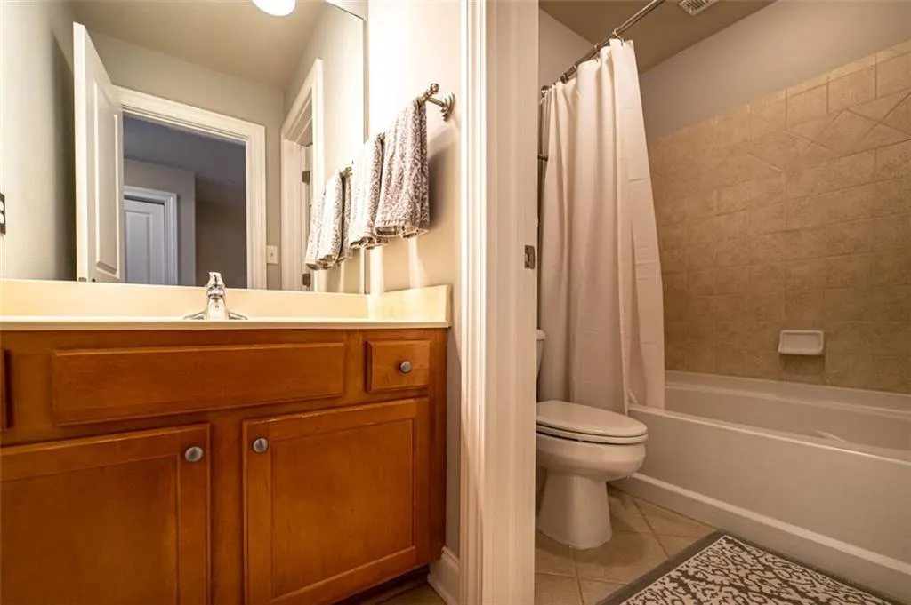 224 Le Gran View, Atlanta, Georgia 30328, 3 Bedrooms Bedrooms, ,2 BathroomsBathrooms,Residential,Sold,224 Le Gran View,6945803