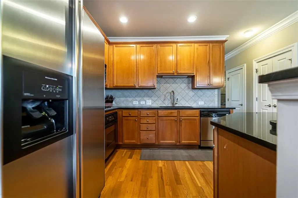 224 Le Gran View, Atlanta, Georgia 30328, 3 Bedrooms Bedrooms, ,2 BathroomsBathrooms,Residential,Sold,224 Le Gran View,6945803