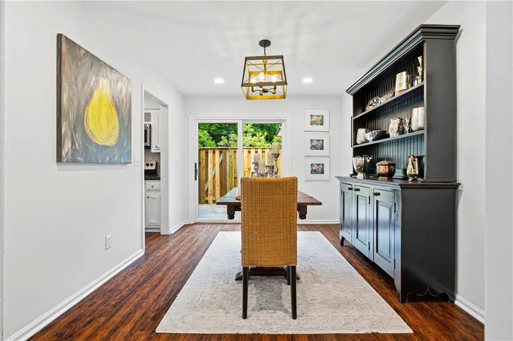 68 Monet Court Nw, Atlanta, Georgia 30327, 2 Bedrooms Bedrooms, 0 ,2 BathroomsBathrooms,Residential,For Sale,68 Monet Court Nw,7845117