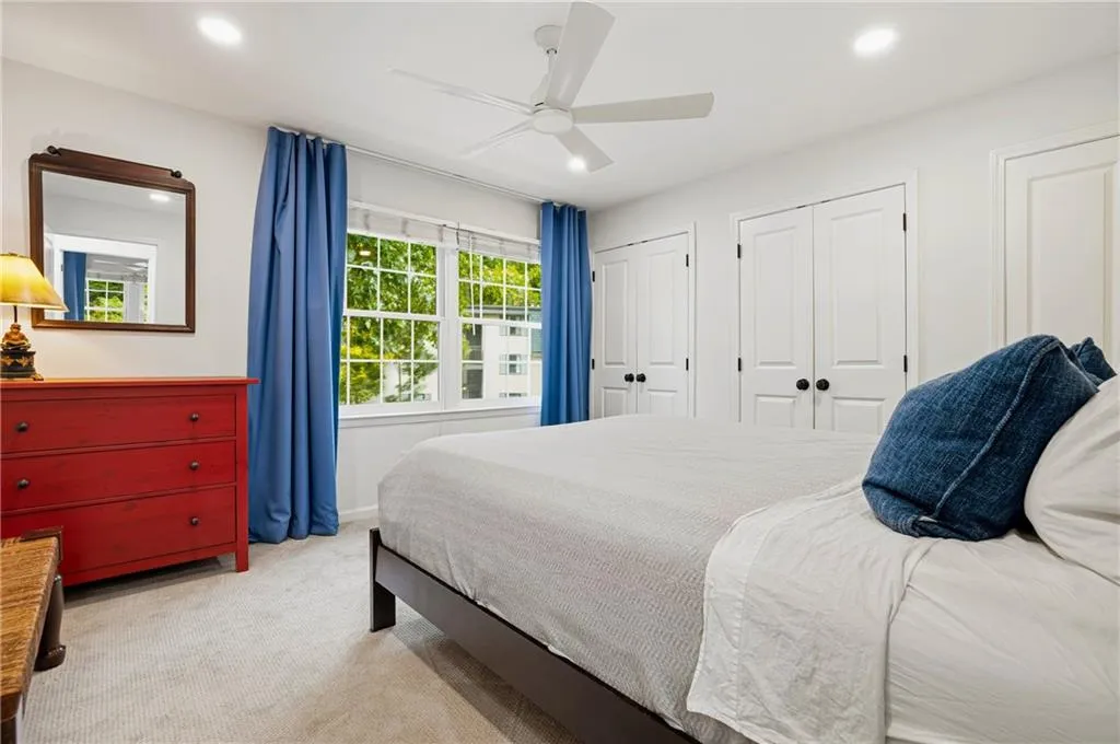68 Monet Court Nw, Atlanta, Georgia 30327, 2 Bedrooms Bedrooms, 0 ,2 BathroomsBathrooms,Residential,For Sale,68 Monet Court Nw,7845117