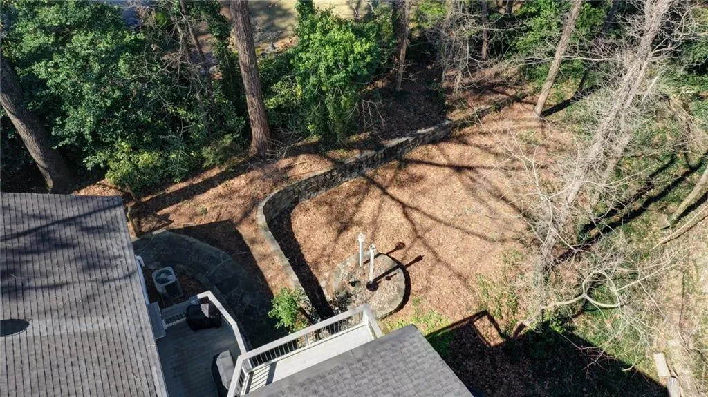 565 Tanacrest Circle, Sandy Springs, Georgia 30328, 5 Bedrooms Bedrooms, ,3 BathroomsBathrooms,Residential,Sold,565 Tanacrest Circle,7016580