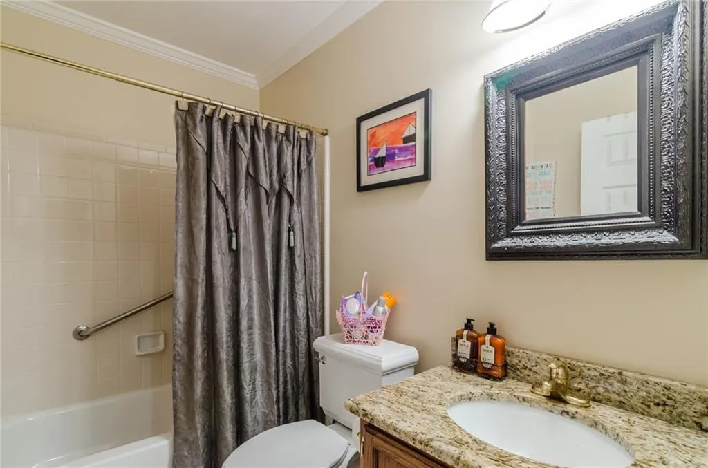 86 Dunwoody Springs Drive Unit 86, Sandy Springs, Georgia 30328, 3 Bedrooms Bedrooms, ,2 BathroomsBathrooms,Residential,Sold,86 Dunwoody Springs Drive Unit 86,5691914