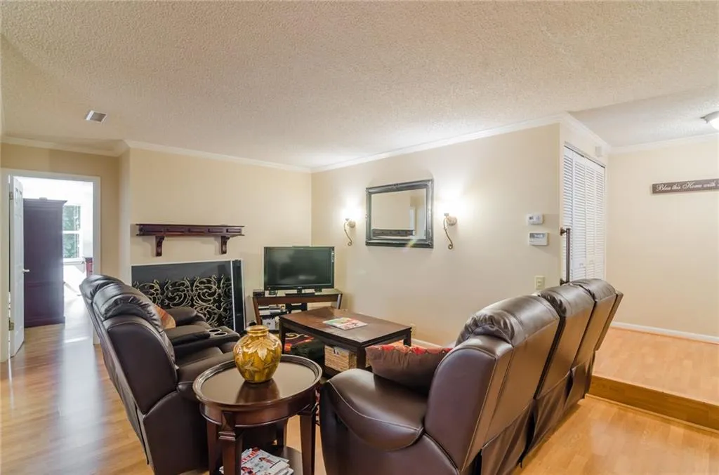 86 Dunwoody Springs Drive Unit 86, Sandy Springs, Georgia 30328, 3 Bedrooms Bedrooms, ,2 BathroomsBathrooms,Residential,Sold,86 Dunwoody Springs Drive Unit 86,5691914