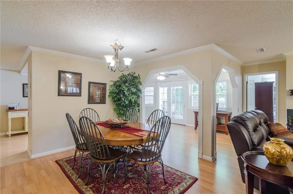 86 Dunwoody Springs Drive Unit 86, Sandy Springs, Georgia 30328, 3 Bedrooms Bedrooms, ,2 BathroomsBathrooms,Residential,Sold,86 Dunwoody Springs Drive Unit 86,5691914