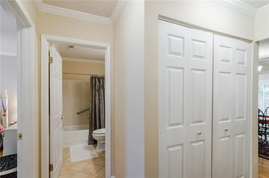 86 Dunwoody Springs Drive Unit 86, Sandy Springs, Georgia 30328, 3 Bedrooms Bedrooms, ,2 BathroomsBathrooms,Residential,Sold,86 Dunwoody Springs Drive Unit 86,5691914