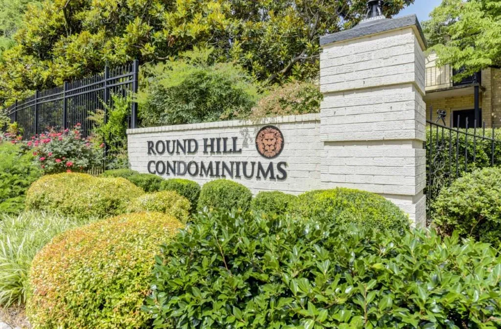 5400 Roswell Road Unit A4, Sandy Springs, Georgia 30342, 2 Bedrooms Bedrooms, ,1 BathroomBathrooms,Residential,Sold,5400 Roswell Road Unit A4,6831340