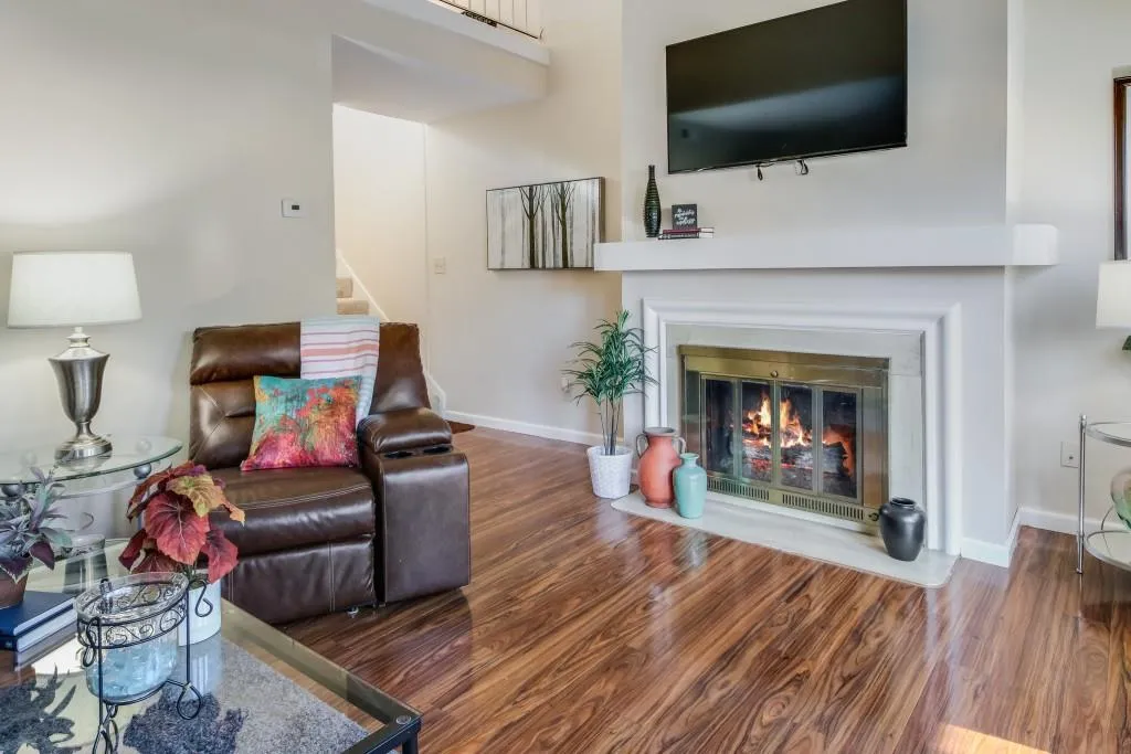 5400 Roswell Road Unit A4, Sandy Springs, Georgia 30342, 2 Bedrooms Bedrooms, ,1 BathroomBathrooms,Residential,Sold,5400 Roswell Road Unit A4,6831340