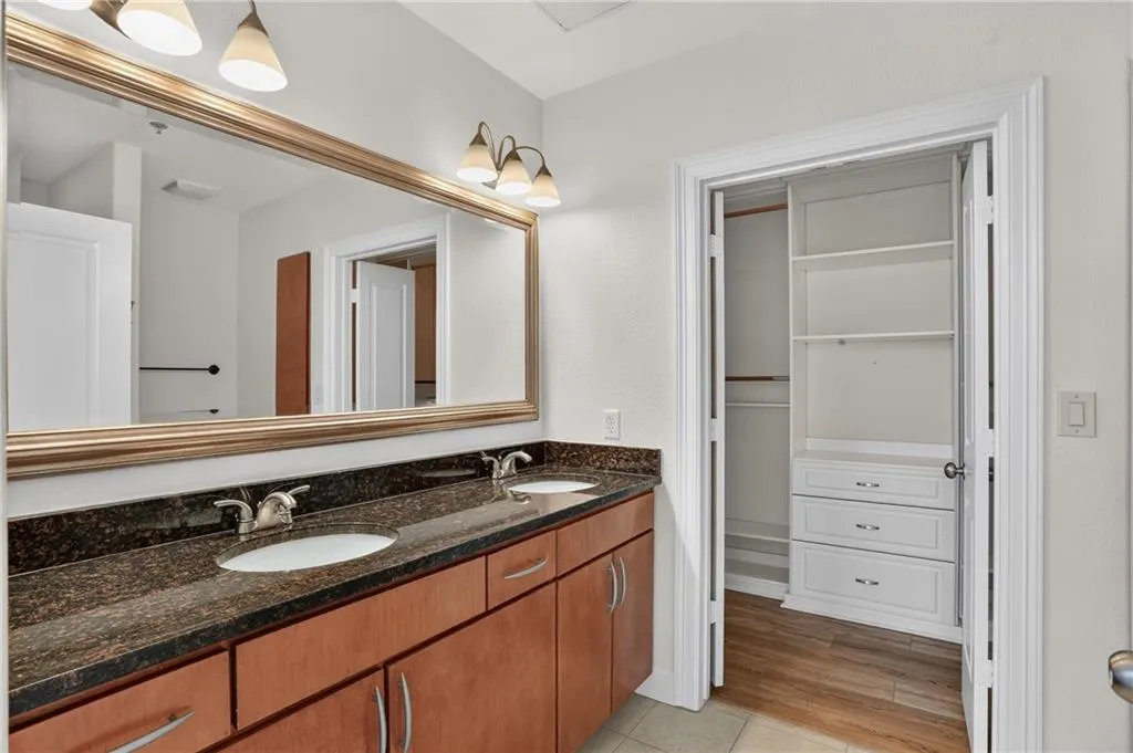 3445 Stratford Road Ne Unit 2307, Atlanta, Georgia 30326, 2 Bedrooms Bedrooms, 0 ,2 BathroomsBathrooms,Residential,For Sale,3445 Stratford Road Ne Unit 2307,7832340