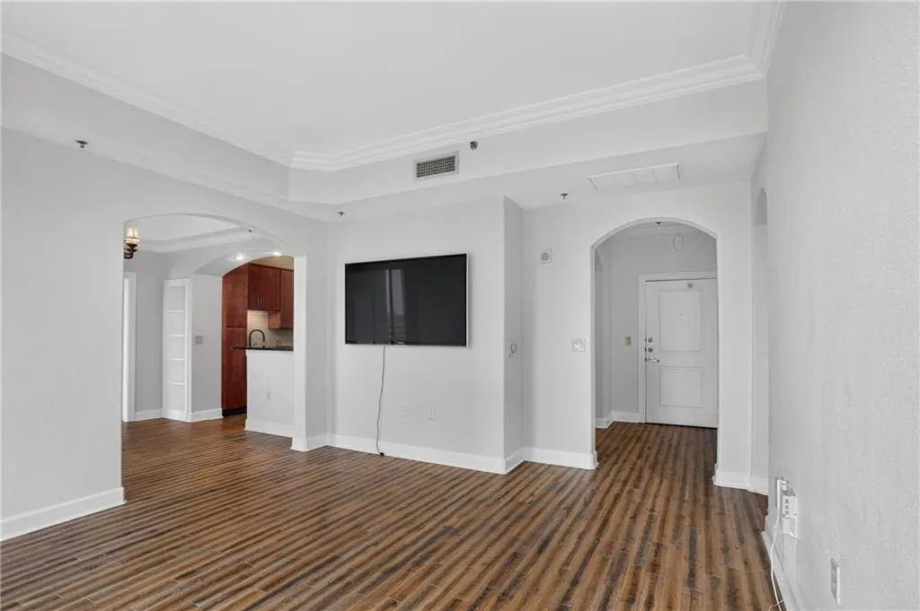 3445 Stratford Road Ne Unit 2307, Atlanta, Georgia 30326, 2 Bedrooms Bedrooms, 0 ,2 BathroomsBathrooms,Residential,For Sale,3445 Stratford Road Ne Unit 2307,7832340