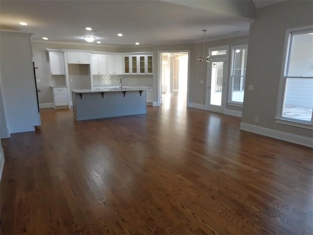 720 Ne Hunting View Point Ne, Sandy Springs, Georgia 30328, 4 Bedrooms Bedrooms, ,3 BathroomsBathrooms,Residential,Sold,720 Ne Hunting View Point Ne,5989140