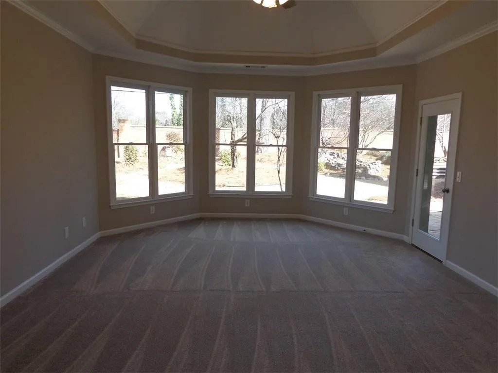 720 Ne Hunting View Point Ne, Sandy Springs, Georgia 30328, 4 Bedrooms Bedrooms, ,3 BathroomsBathrooms,Residential,Sold,720 Ne Hunting View Point Ne,5989140