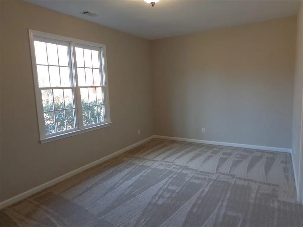 720 Ne Hunting View Point Ne, Sandy Springs, Georgia 30328, 4 Bedrooms Bedrooms, ,3 BathroomsBathrooms,Residential,Sold,720 Ne Hunting View Point Ne,5989140