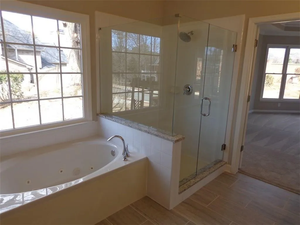 720 Ne Hunting View Point Ne, Sandy Springs, Georgia 30328, 4 Bedrooms Bedrooms, ,3 BathroomsBathrooms,Residential,Sold,720 Ne Hunting View Point Ne,5989140