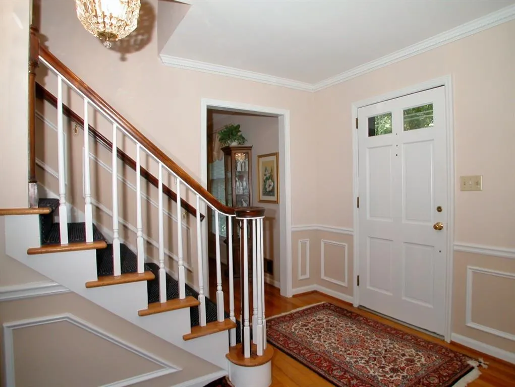 635 Wyncourtney Drive, Sandy Springs, Georgia 30328, 3 Bedrooms Bedrooms, ,2 BathroomsBathrooms,Residential,Sold,635 Wyncourtney Drive,5594542
