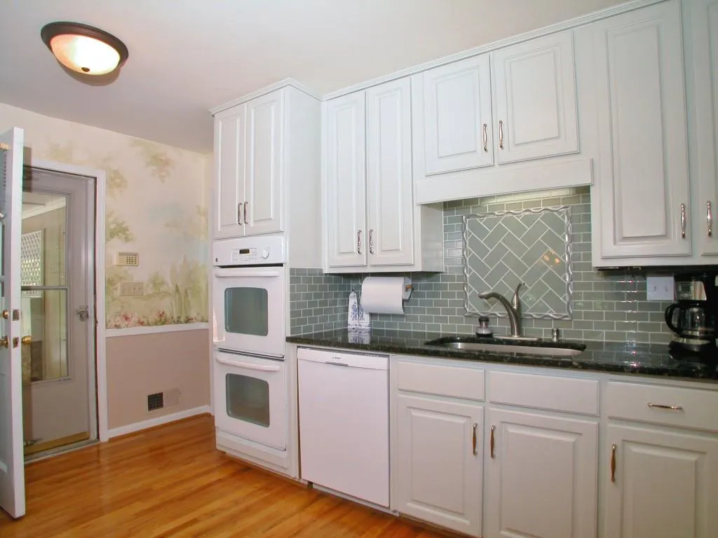 635 Wyncourtney Drive, Sandy Springs, Georgia 30328, 3 Bedrooms Bedrooms, ,2 BathroomsBathrooms,Residential,Sold,635 Wyncourtney Drive,5594542