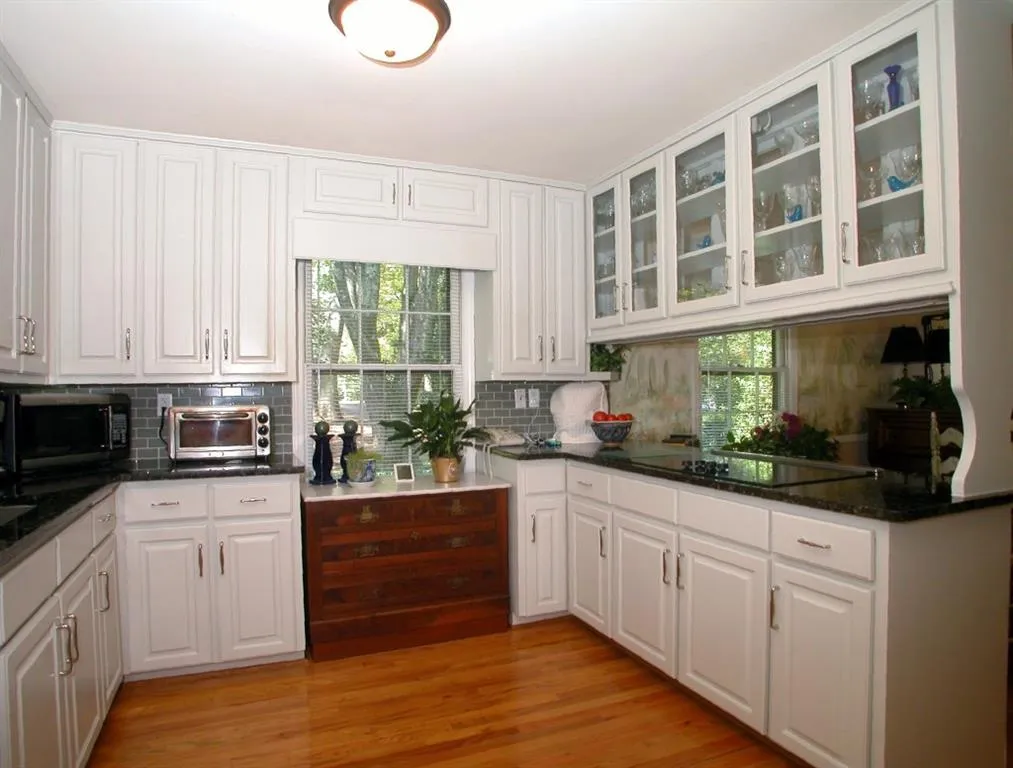 635 Wyncourtney Drive, Sandy Springs, Georgia 30328, 3 Bedrooms Bedrooms, ,2 BathroomsBathrooms,Residential,Sold,635 Wyncourtney Drive,5594542
