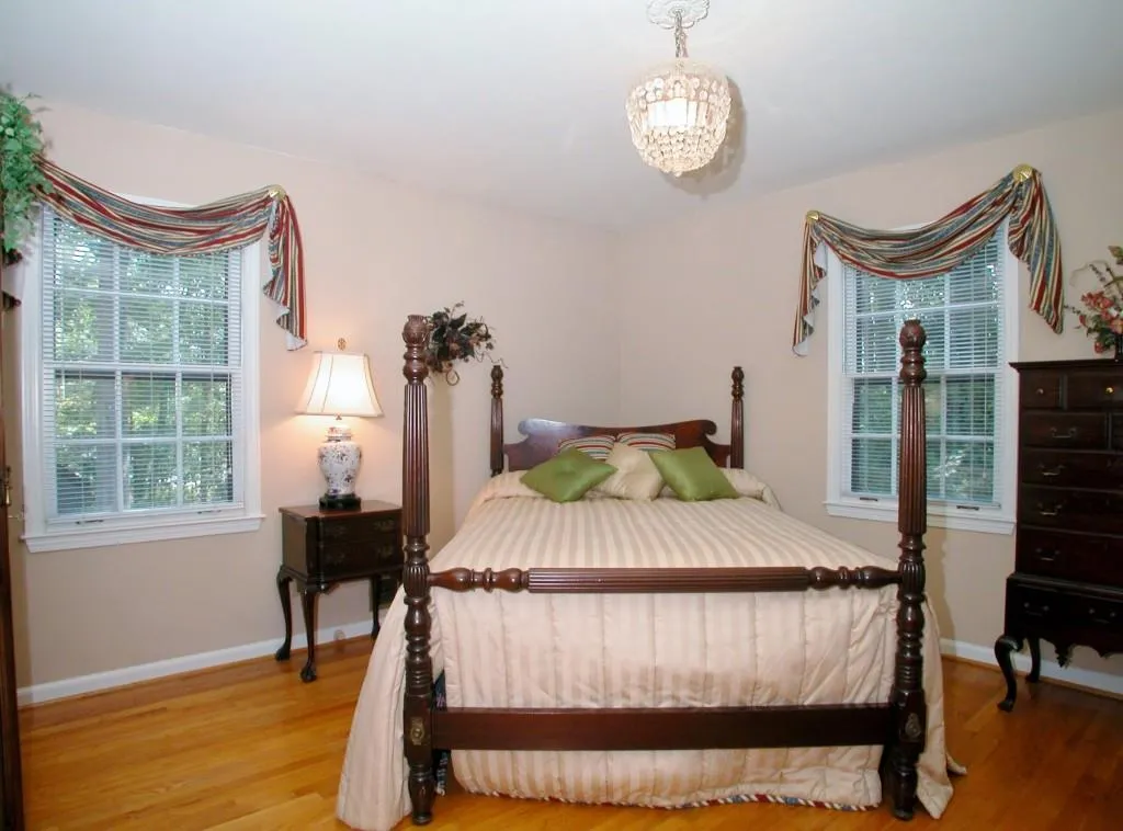 635 Wyncourtney Drive, Sandy Springs, Georgia 30328, 3 Bedrooms Bedrooms, ,2 BathroomsBathrooms,Residential,Sold,635 Wyncourtney Drive,5594542