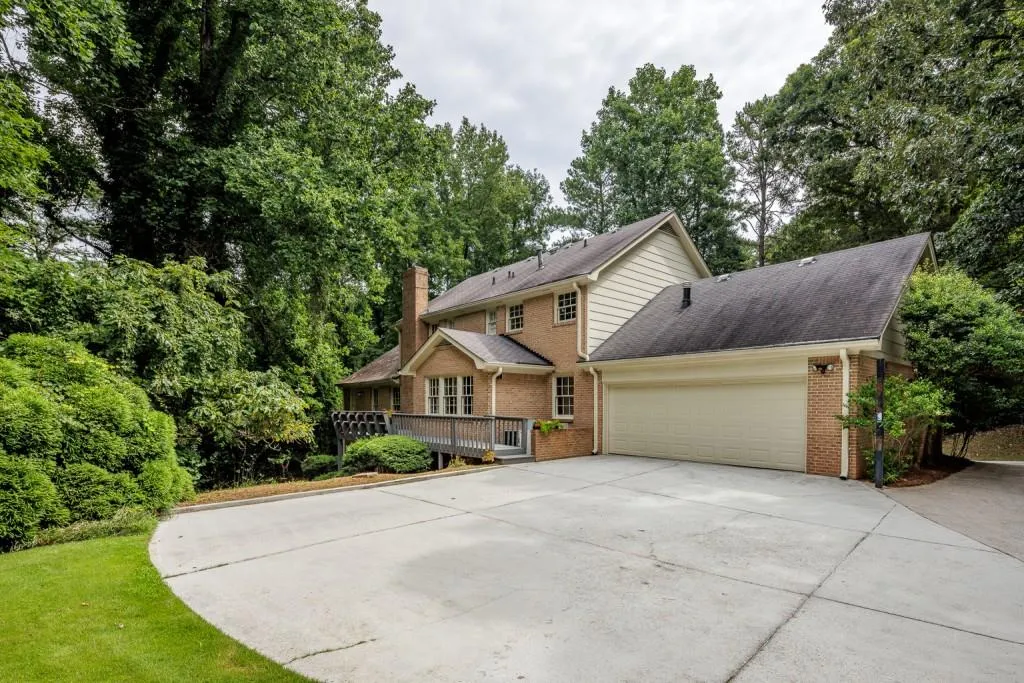 3195 Spalding Drive, Atlanta, Georgia 30350, 5 Bedrooms Bedrooms, ,4 BathroomsBathrooms,Residential,Sold,3195 Spalding Drive,7201899