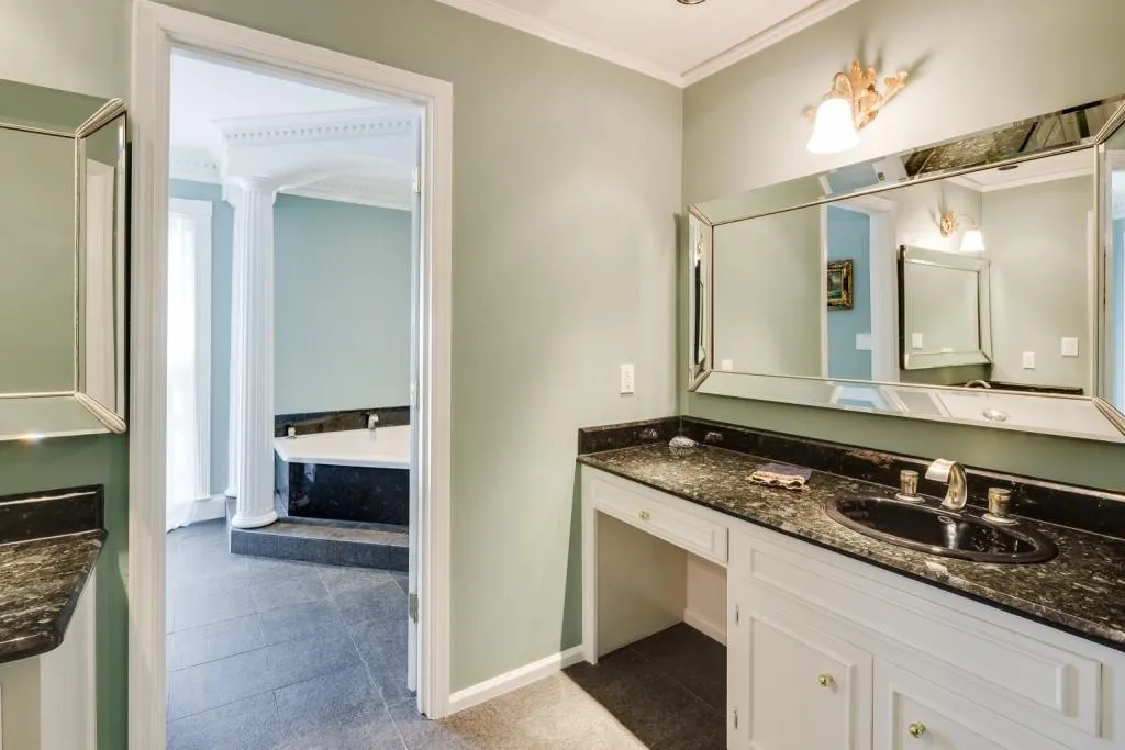 3195 Spalding Drive, Atlanta, Georgia 30350, 5 Bedrooms Bedrooms, ,4 BathroomsBathrooms,Residential,Sold,3195 Spalding Drive,7201899