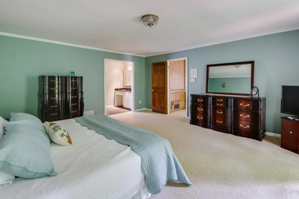 3195 Spalding Drive, Atlanta, Georgia 30350, 5 Bedrooms Bedrooms, ,4 BathroomsBathrooms,Residential,Sold,3195 Spalding Drive,7201899