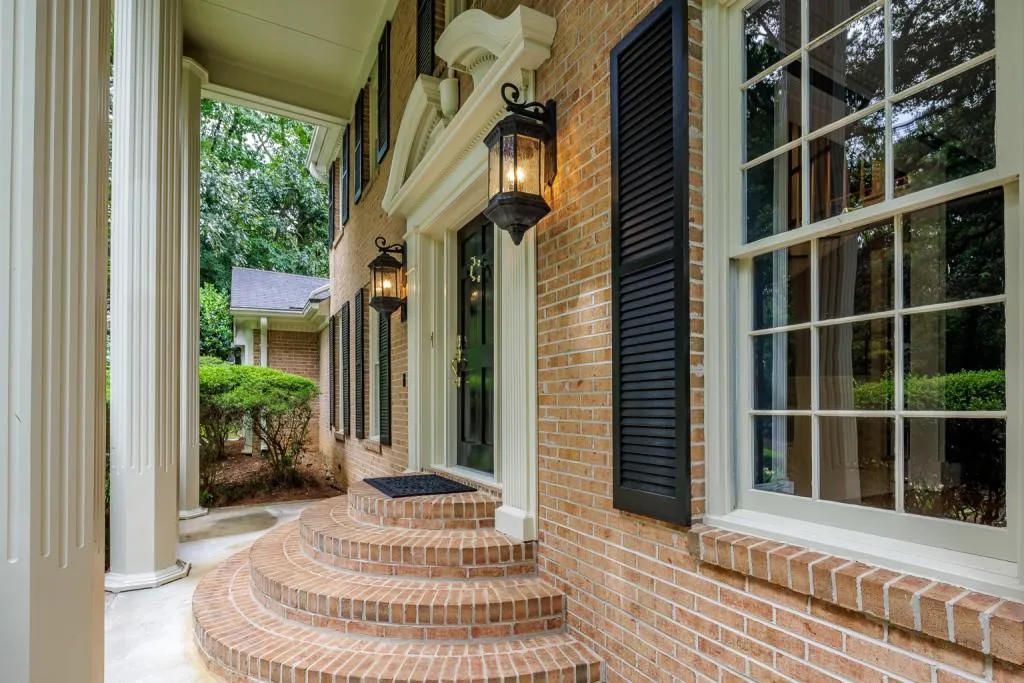 3195 Spalding Drive, Atlanta, Georgia 30350, 5 Bedrooms Bedrooms, ,4 BathroomsBathrooms,Residential,Sold,3195 Spalding Drive,7201899