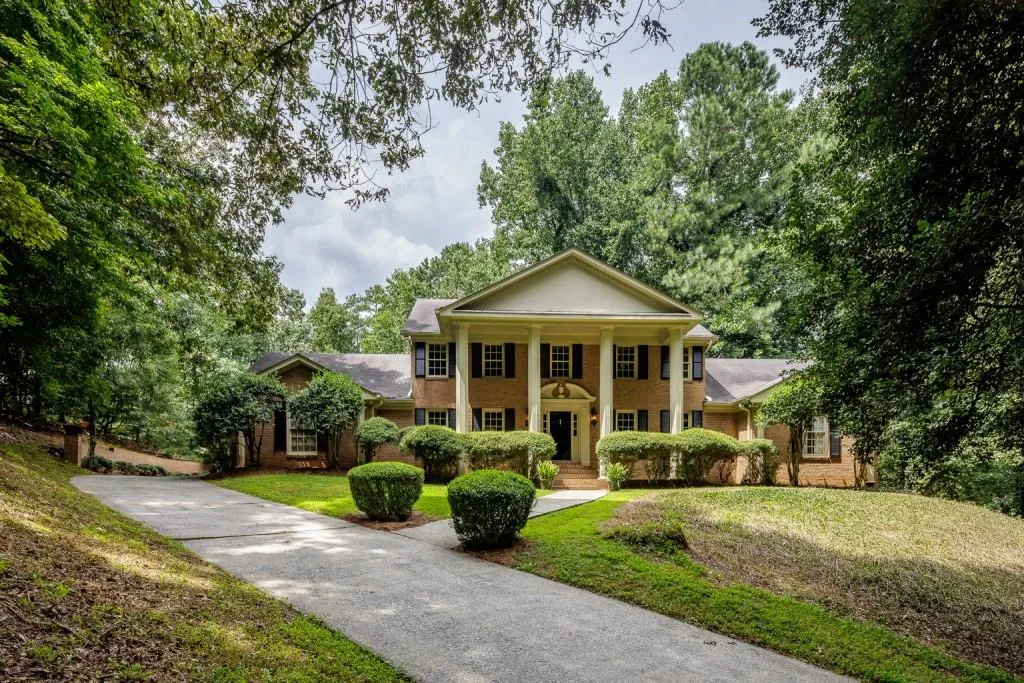 3195 Spalding Drive, Atlanta, Georgia 30350, 5 Bedrooms Bedrooms, ,4 BathroomsBathrooms,Residential,Sold,3195 Spalding Drive,7201899