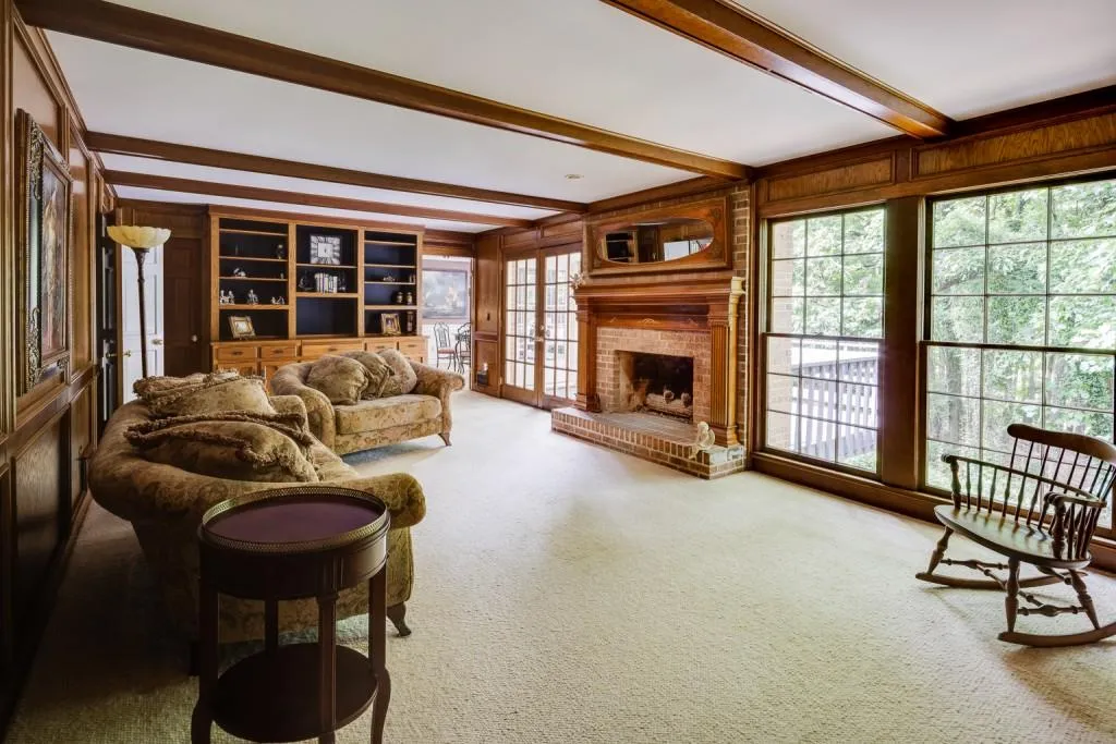 3195 Spalding Drive, Atlanta, Georgia 30350, 5 Bedrooms Bedrooms, ,4 BathroomsBathrooms,Residential,Sold,3195 Spalding Drive,7201899