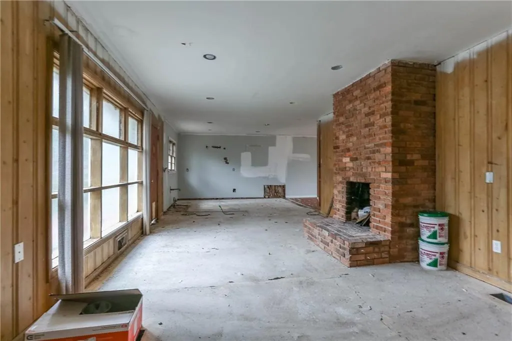 5535 Sherrell Drive, Atlanta, Georgia 30342, 3 Bedrooms Bedrooms, ,2 BathroomsBathrooms,Residential,Sold,5535 Sherrell Drive,6511433