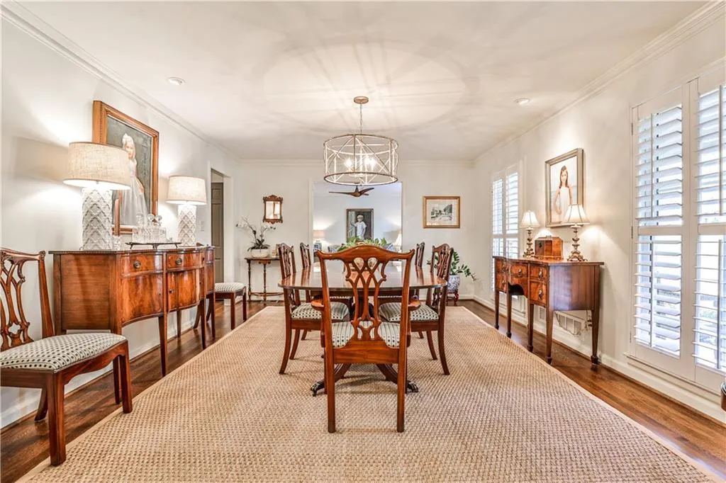 4750 Brinkley Lane, Atlanta, Georgia 30342, 3 Bedrooms Bedrooms, ,2 BathroomsBathrooms,Residential,Sold,4750 Brinkley Lane,7137083