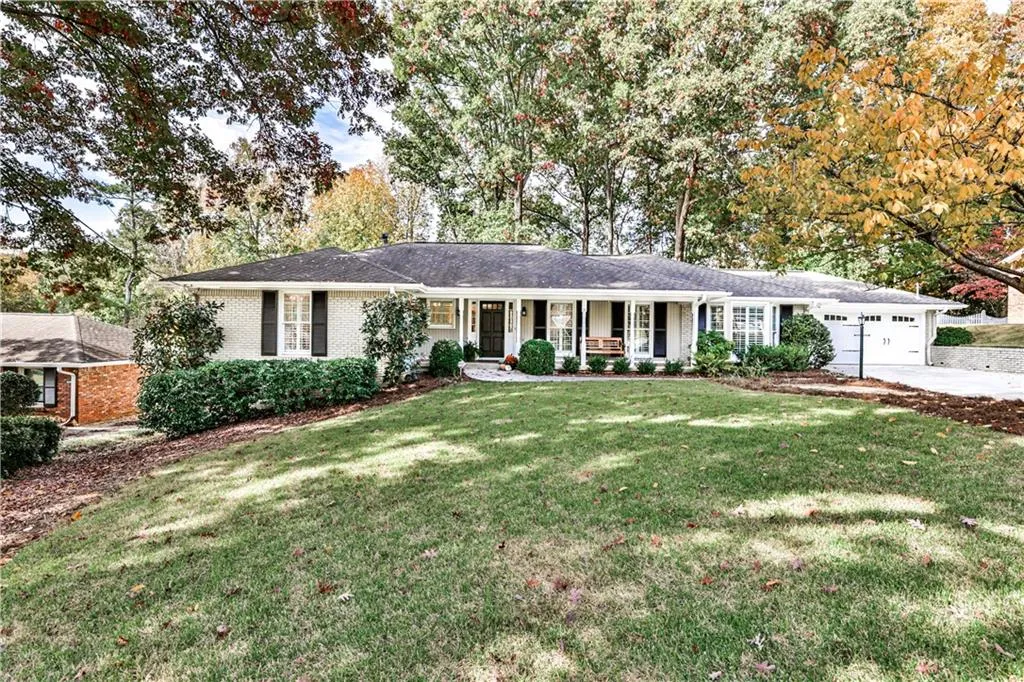 4750 Brinkley Lane, Atlanta, Georgia 30342, 3 Bedrooms Bedrooms, ,2 BathroomsBathrooms,Residential,Sold,4750 Brinkley Lane,7137083