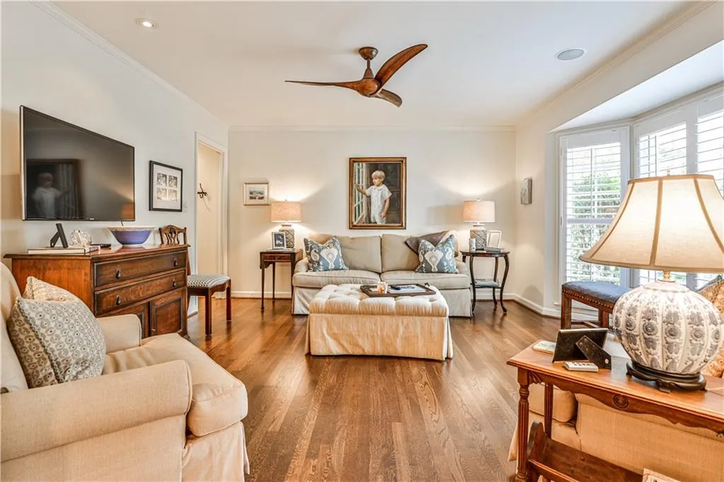 4750 Brinkley Lane, Atlanta, Georgia 30342, 3 Bedrooms Bedrooms, ,2 BathroomsBathrooms,Residential,Sold,4750 Brinkley Lane,7137083