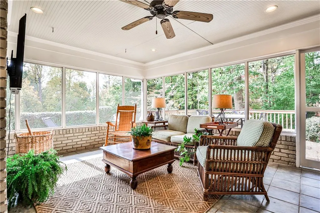 4750 Brinkley Lane, Atlanta, Georgia 30342, 3 Bedrooms Bedrooms, ,2 BathroomsBathrooms,Residential,Sold,4750 Brinkley Lane,7137083