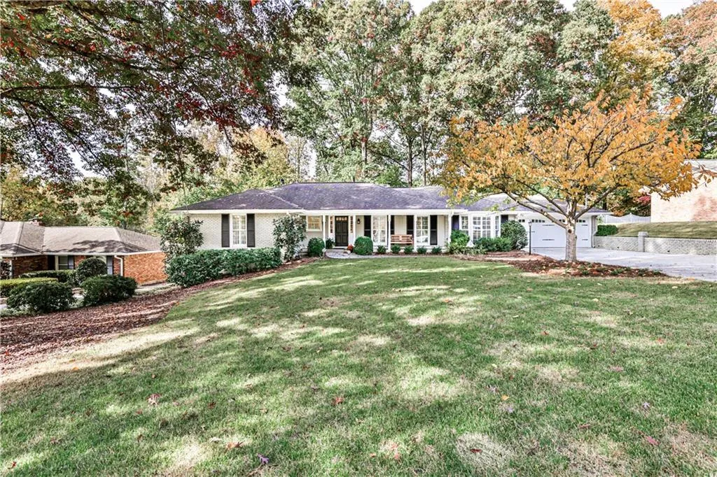 4750 Brinkley Lane, Atlanta, Georgia 30342, 3 Bedrooms Bedrooms, ,2 BathroomsBathrooms,Residential,Sold,4750 Brinkley Lane,7137083