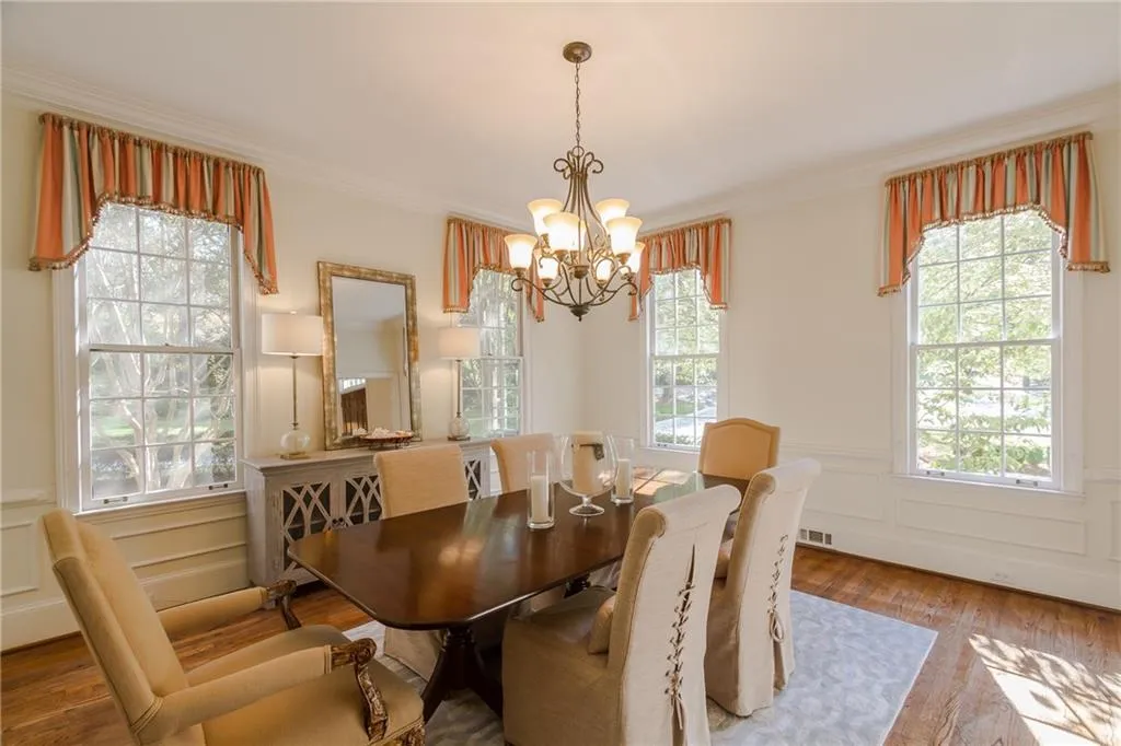 1401 Garmon Ferry Road Nw, Atlanta, Georgia 30327, 4 Bedrooms Bedrooms, ,5 BathroomsBathrooms,Residential,Sold,1401 Garmon Ferry Road Nw,5733251