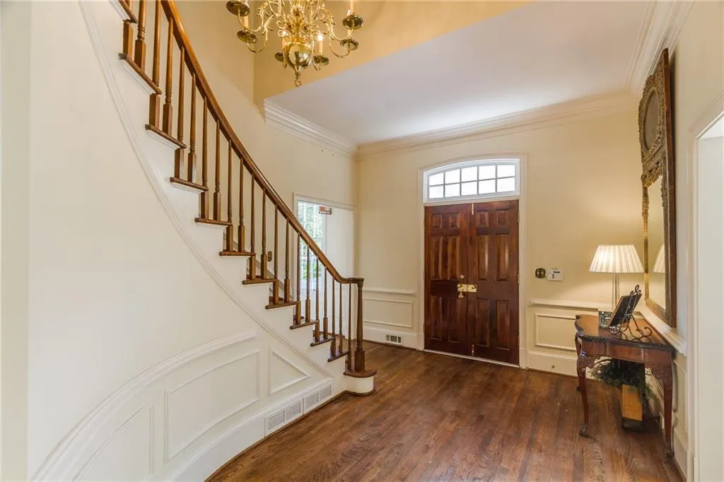 1401 Garmon Ferry Road Nw, Atlanta, Georgia 30327, 4 Bedrooms Bedrooms, ,5 BathroomsBathrooms,Residential,Sold,1401 Garmon Ferry Road Nw,5733251