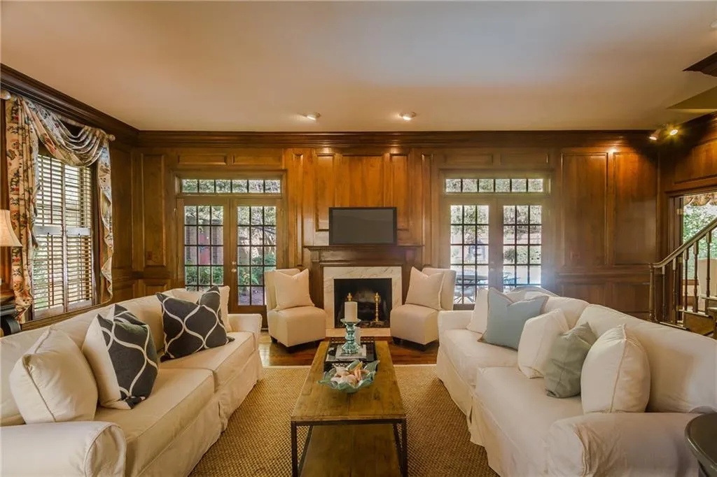 1401 Garmon Ferry Road Nw, Atlanta, Georgia 30327, 4 Bedrooms Bedrooms, ,5 BathroomsBathrooms,Residential,Sold,1401 Garmon Ferry Road Nw,5733251