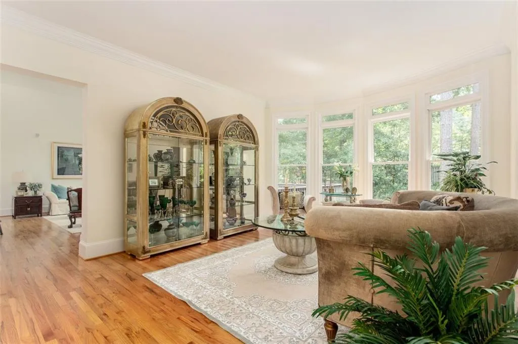 635 Regency Forest Court, Atlanta, Georgia 30342, 4 Bedrooms Bedrooms, ,3 BathroomsBathrooms,Residential,Sold,635 Regency Forest Court,6928153