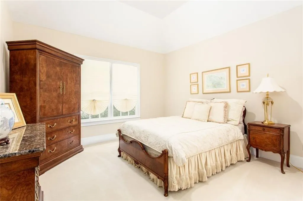 635 Regency Forest Court, Atlanta, Georgia 30342, 4 Bedrooms Bedrooms, ,3 BathroomsBathrooms,Residential,Sold,635 Regency Forest Court,6928153