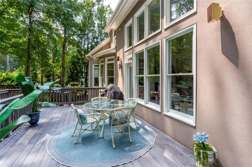 635 Regency Forest Court, Atlanta, Georgia 30342, 4 Bedrooms Bedrooms, ,3 BathroomsBathrooms,Residential,Sold,635 Regency Forest Court,6928153