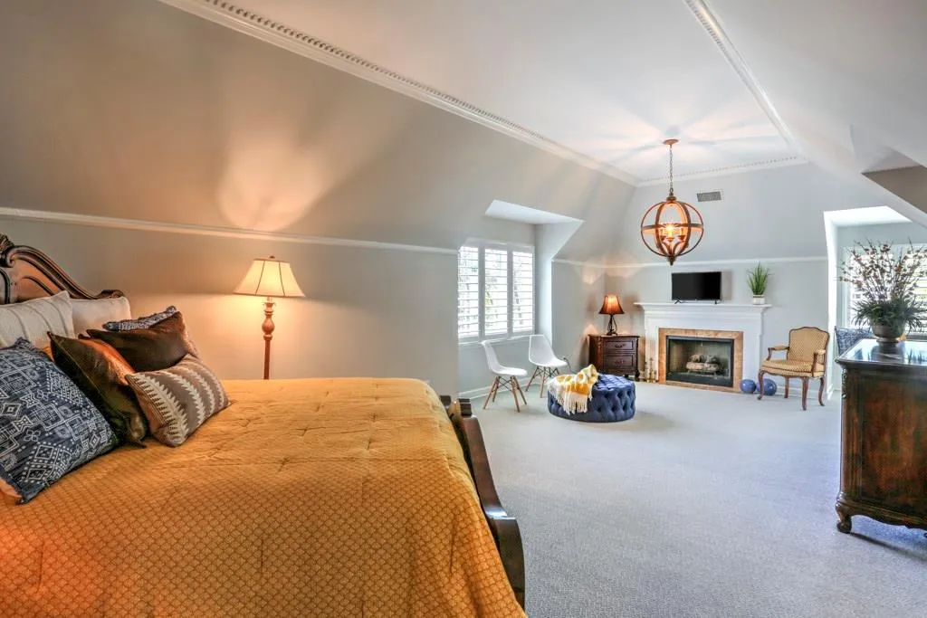 5755 Heards Forest Drive, Atlanta, Georgia 30328, 4 Bedrooms Bedrooms, ,5 BathroomsBathrooms,Residential,Sold,5755 Heards Forest Drive,6031982