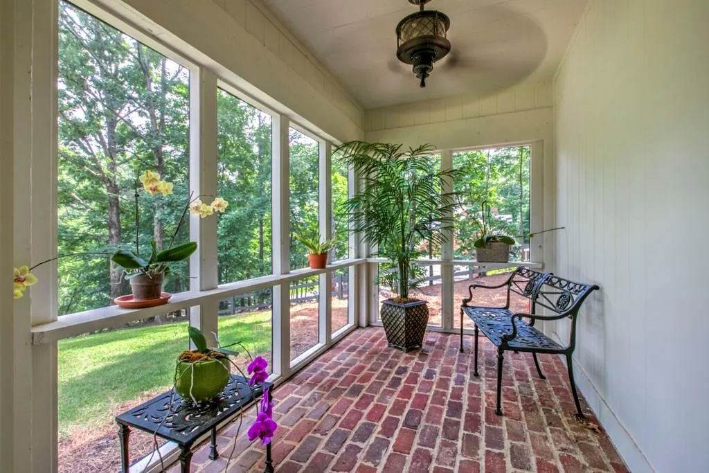 5755 Heards Forest Drive, Atlanta, Georgia 30328, 4 Bedrooms Bedrooms, ,5 BathroomsBathrooms,Residential,Sold,5755 Heards Forest Drive,6031982