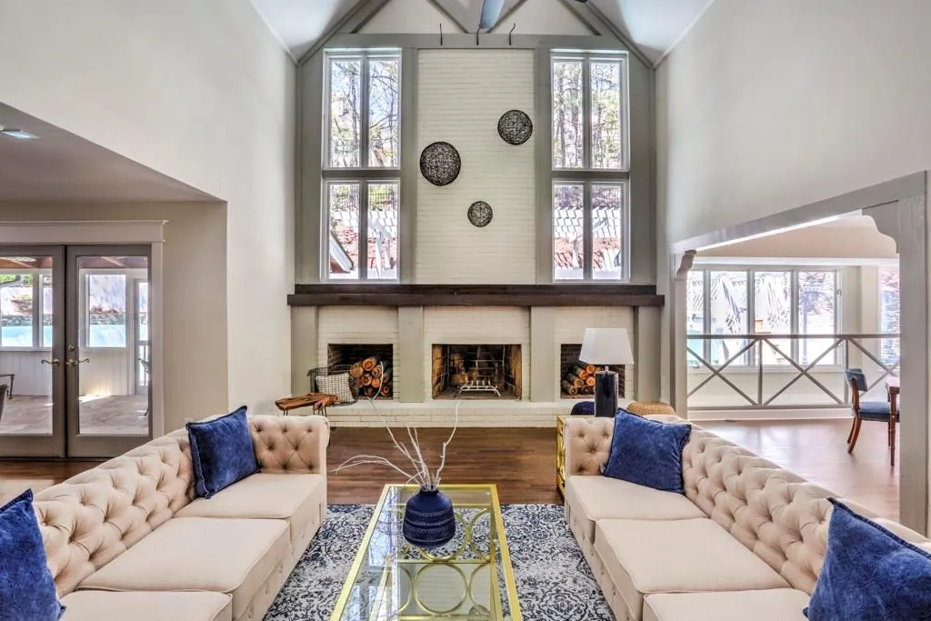 5755 Heards Forest Drive, Atlanta, Georgia 30328, 4 Bedrooms Bedrooms, ,5 BathroomsBathrooms,Residential,Sold,5755 Heards Forest Drive,6031982