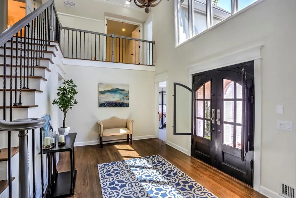 5755 Heards Forest Drive, Atlanta, Georgia 30328, 4 Bedrooms Bedrooms, ,5 BathroomsBathrooms,Residential,Sold,5755 Heards Forest Drive,6031982