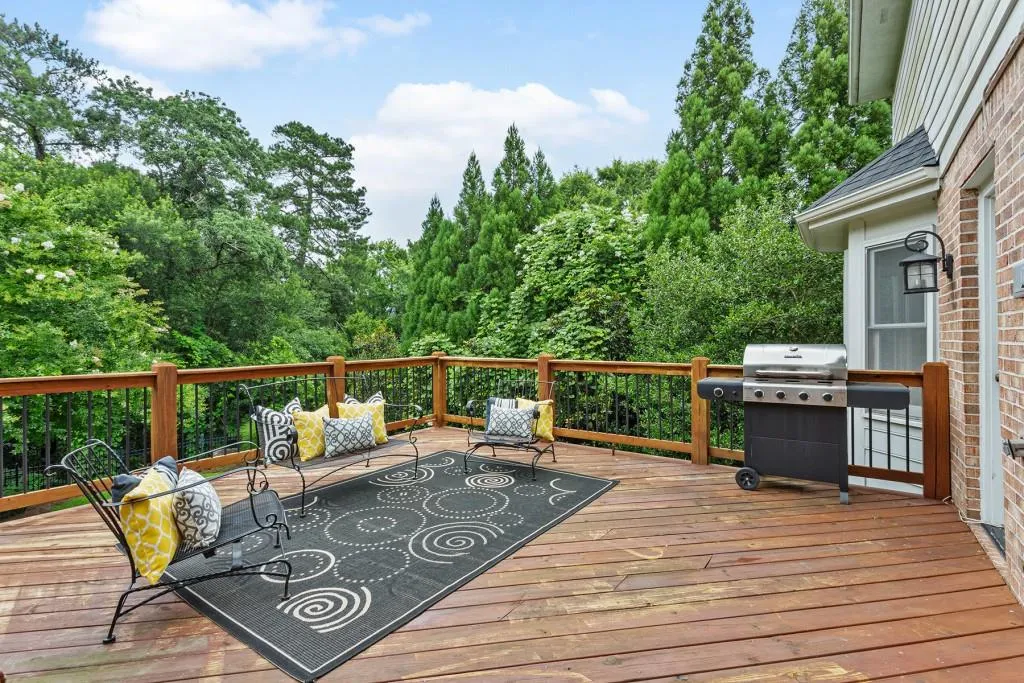 335 Crosstree Lane, Atlanta, Georgia 30328, 5 Bedrooms Bedrooms, ,4 BathroomsBathrooms,Residential,Sold,335 Crosstree Lane,6914339